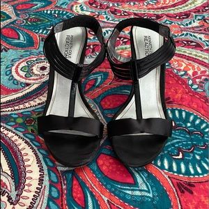Kenneth Cole black heels